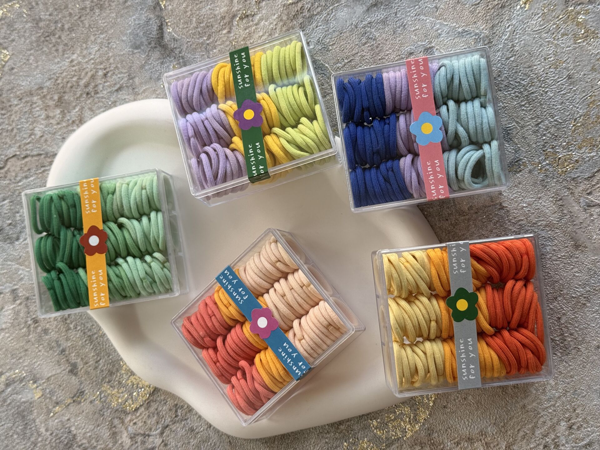 SOFT RENKLER LASTİK KUTU TOKA SET