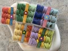 SOFT RENKLER LASTİK KUTU TOKA SET