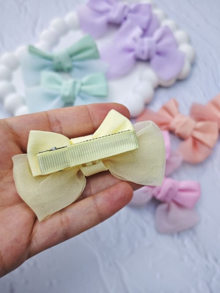 Fiyonk Model Tül Detaylı Pens Toka