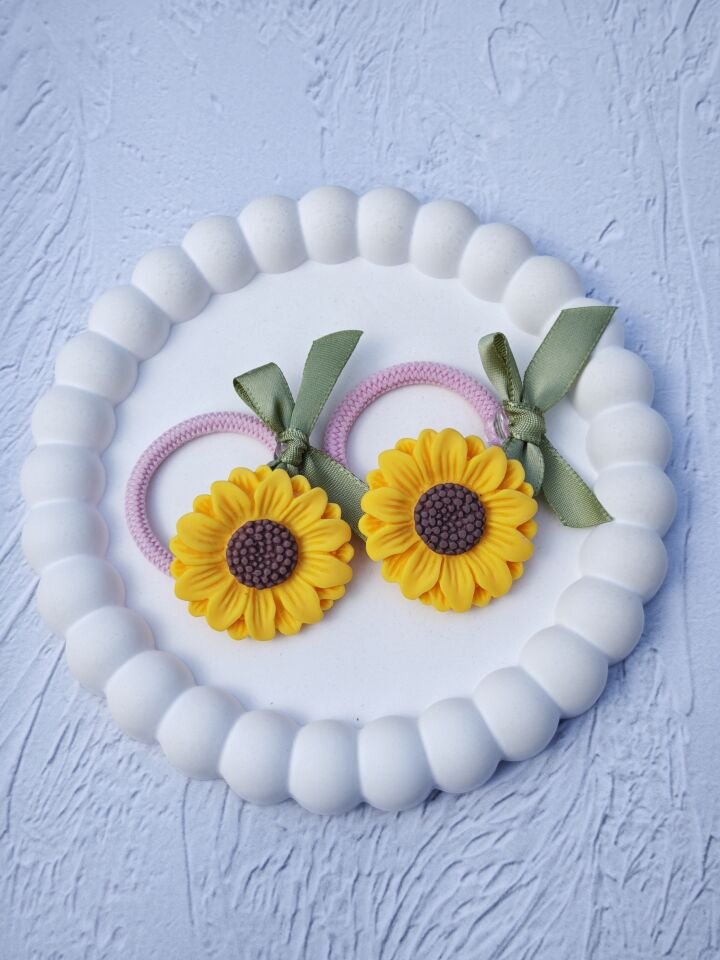 Ayçiçeği Fiyonklu Lastik Toka