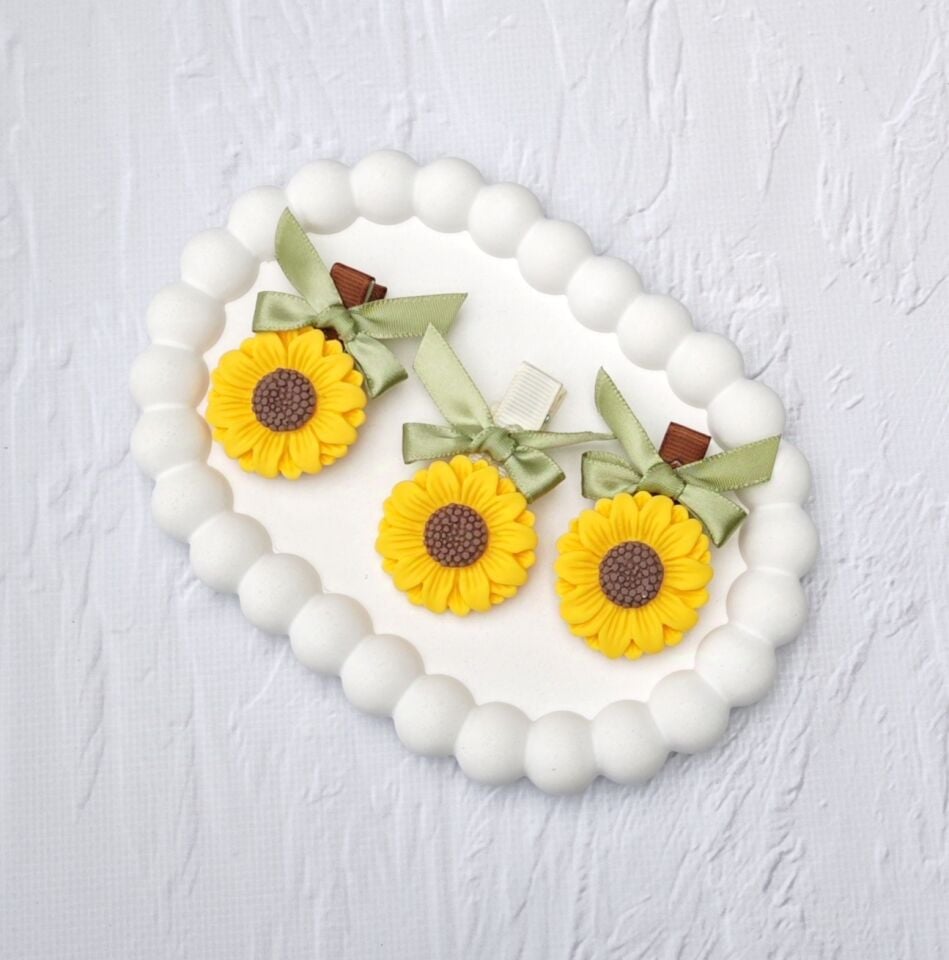 Ayçiçeği Fiyonklu Pens Toka