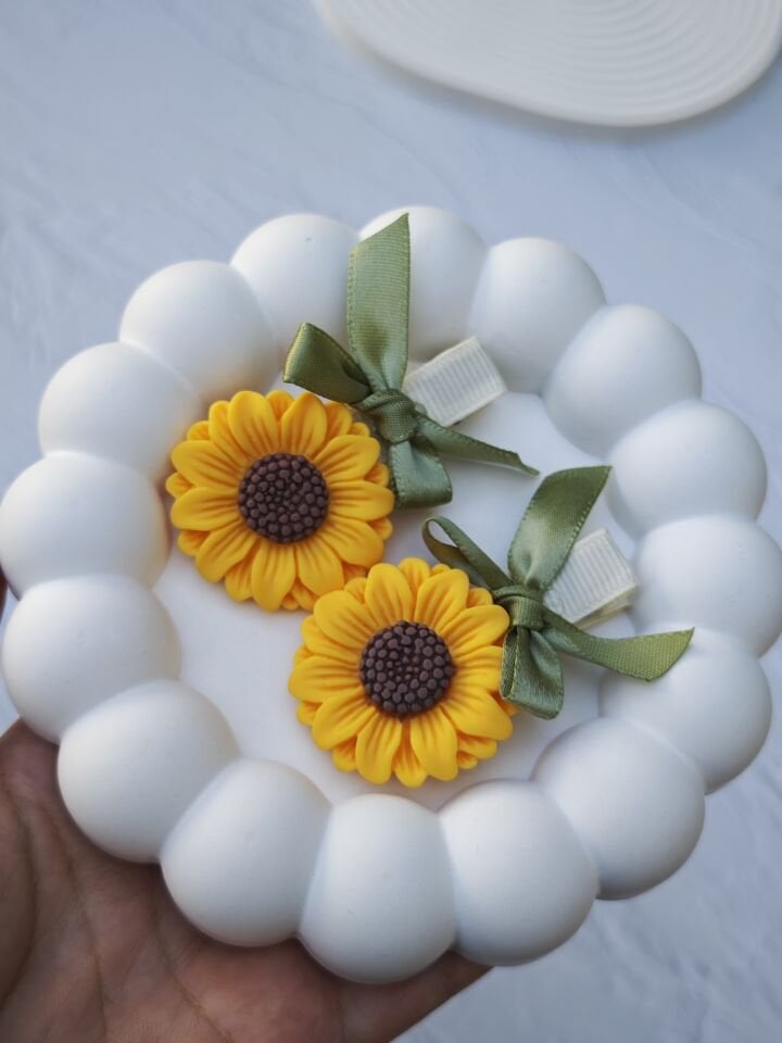 Ayçiçeği Fiyonklu Pens Toka