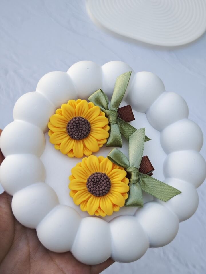 Ayçiçeği Fiyonklu Pens Toka