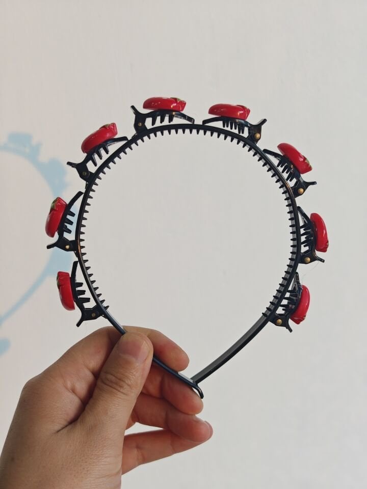 ÇİLEK MODEL PENS MANDAL SAÇ BÜKÜCÜ TAÇ