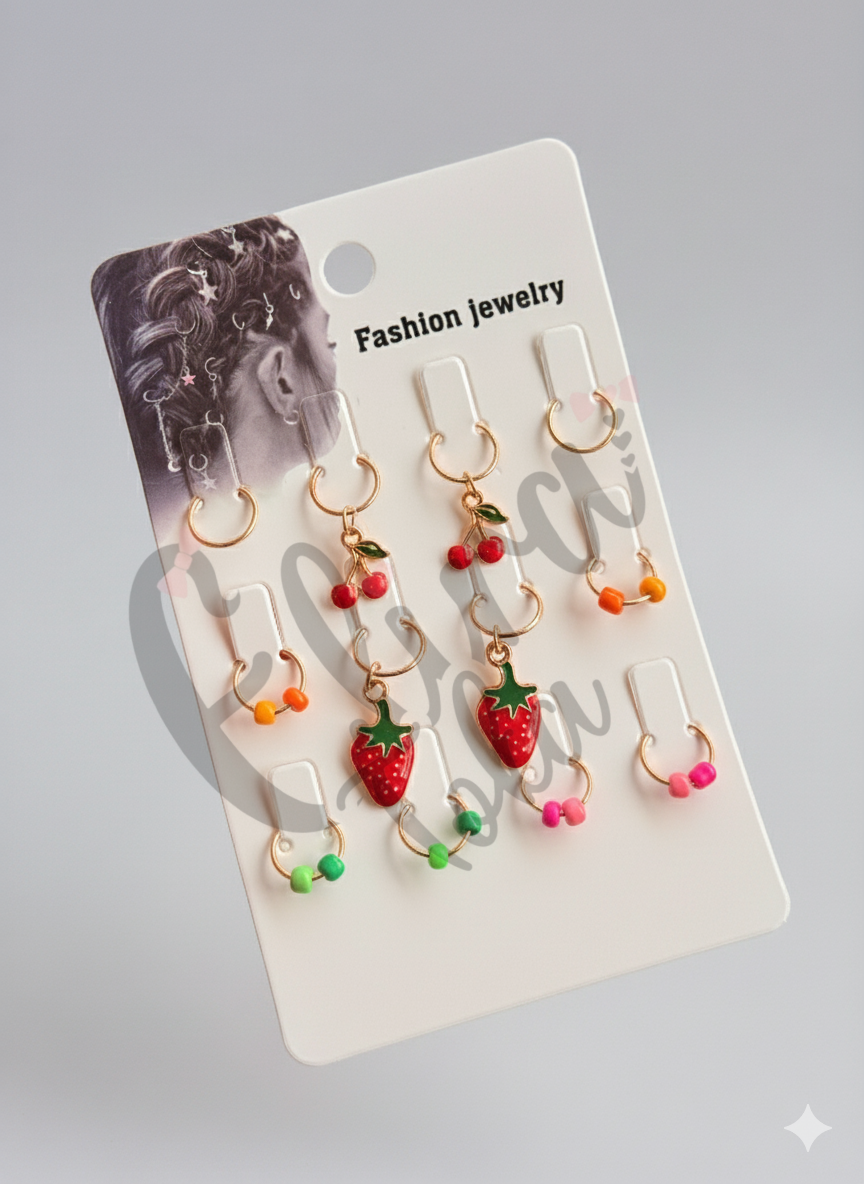 ÇİLEKLİ KİRAZLI HALKA MODEL 12 Lİ SAÇ KÜPESİ ÖRGÜ SÜSÜ