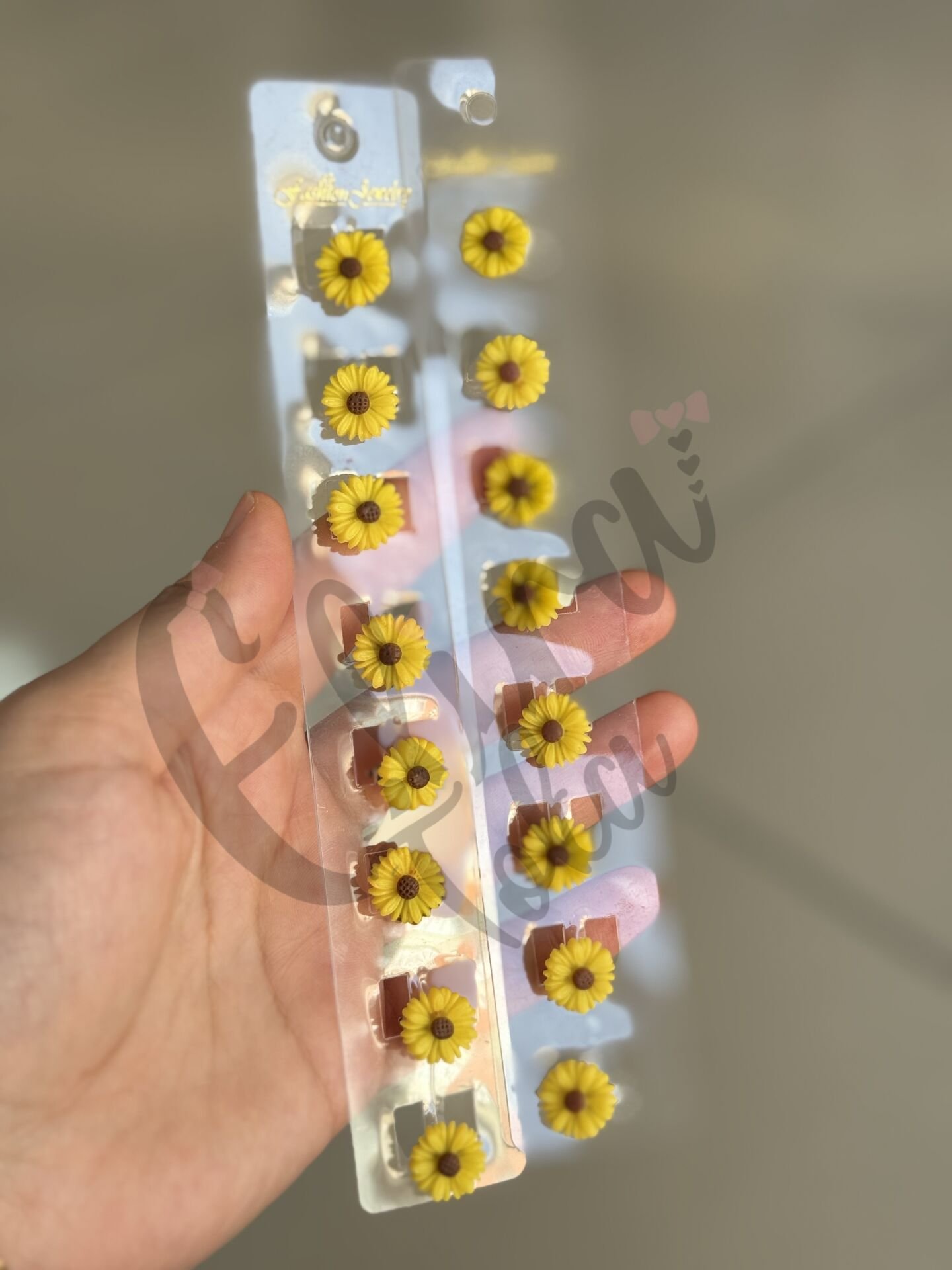 SARI MİNİ PAPATYA SAÇ KÜPESİ 8 Lİ KART