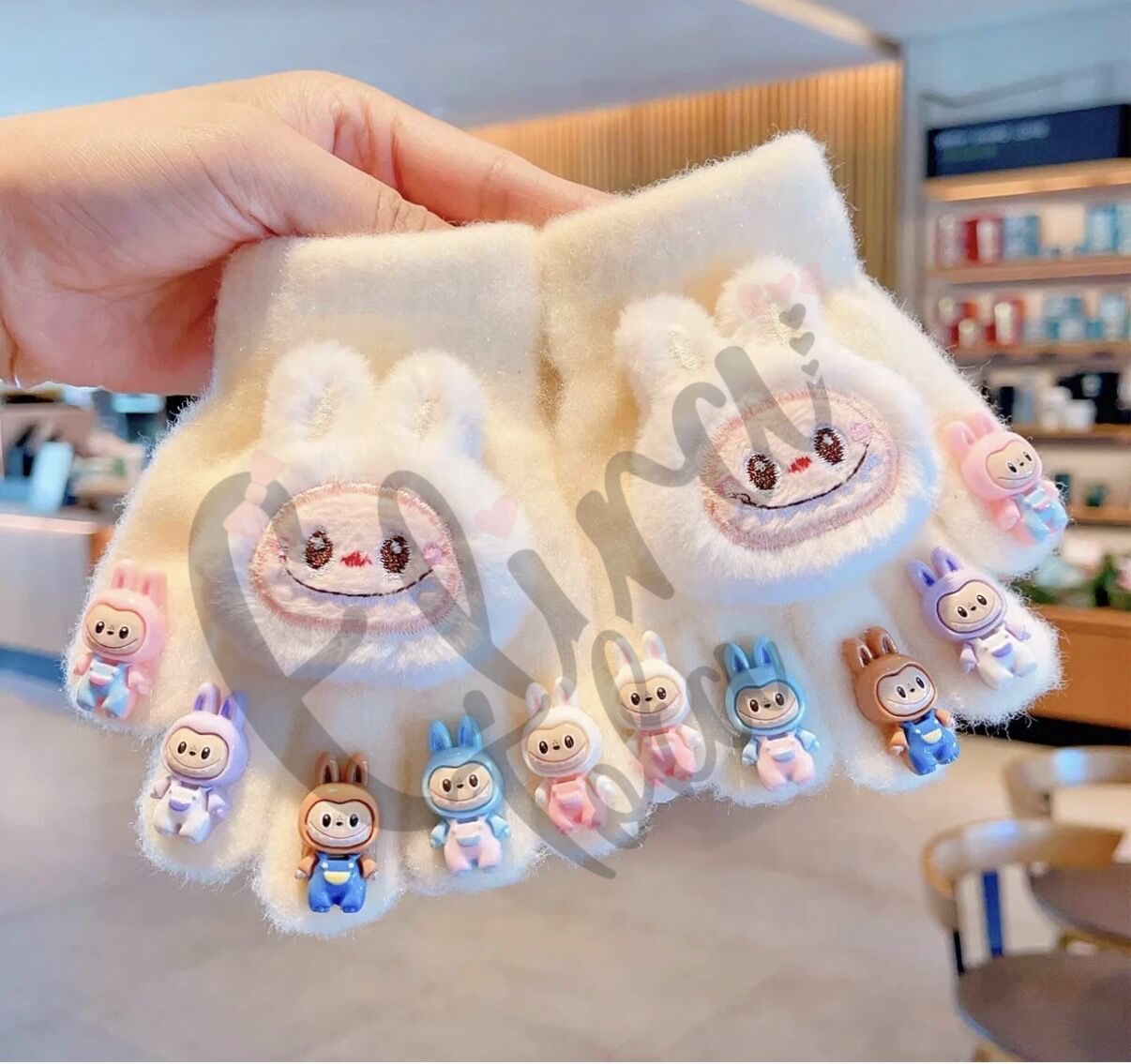 KREM RENK OYUNCAKLI LABUBU ÇOCUK ELDİVENİ